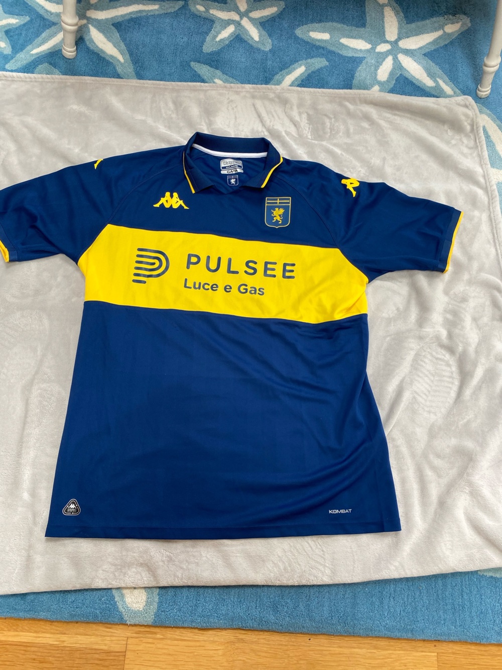 Kappa Men's Navy and Yellow Football Jersey  Pulsee Luce e Gas (Genoa FC)